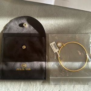 Julie Vos Fleur-de-Lis Bangle - Gold